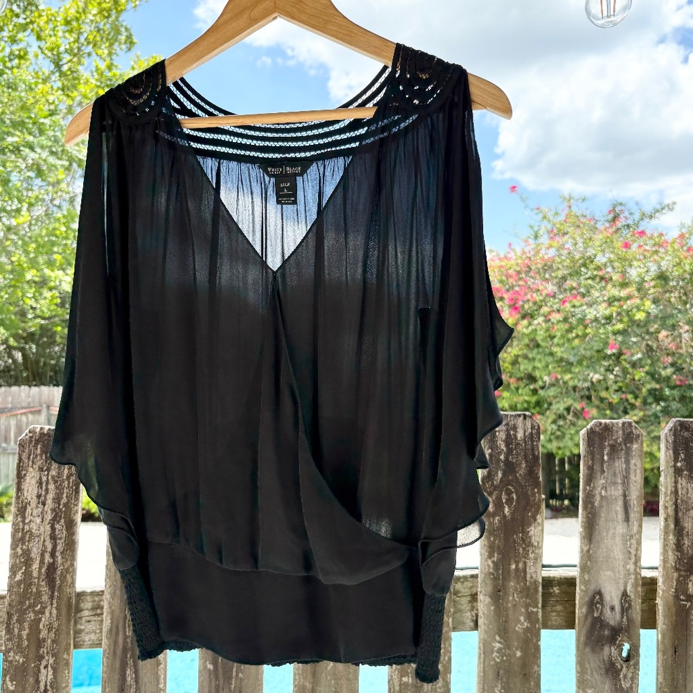 White House Black Market Silk Blouse Flutter Sleeve‎ Sz Large Black
